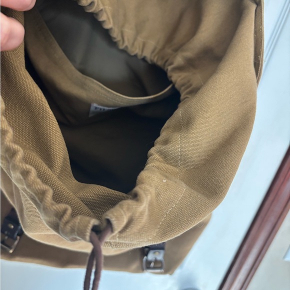 Filson oilcloth/tincloth Ranger Backpack - Picture 4 of 7